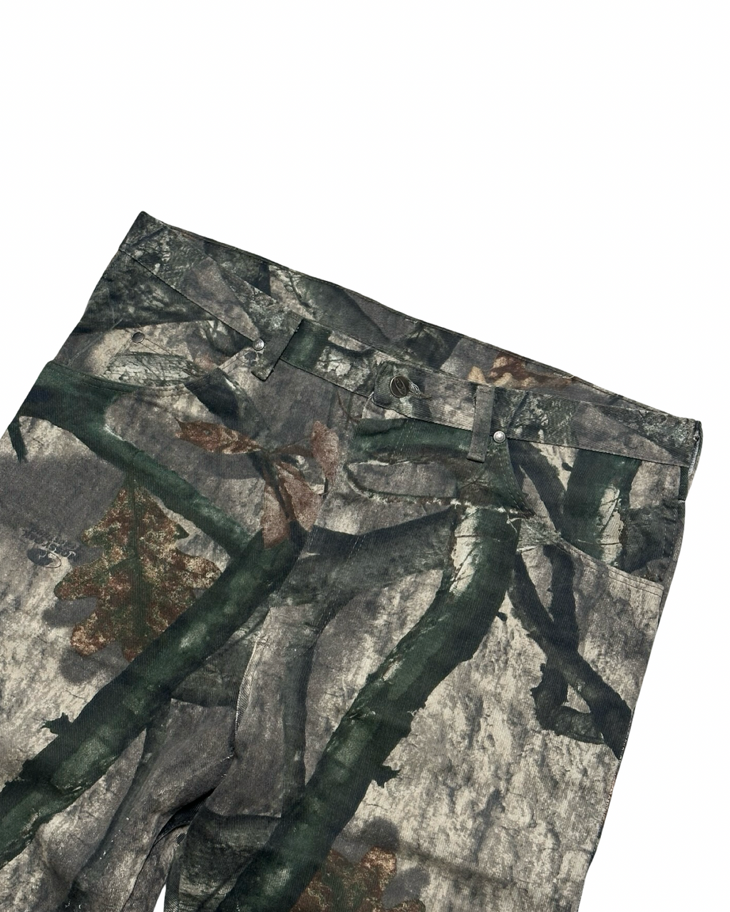 Wrangler Camo gallabuxur 36/32 (fittar 34/32)