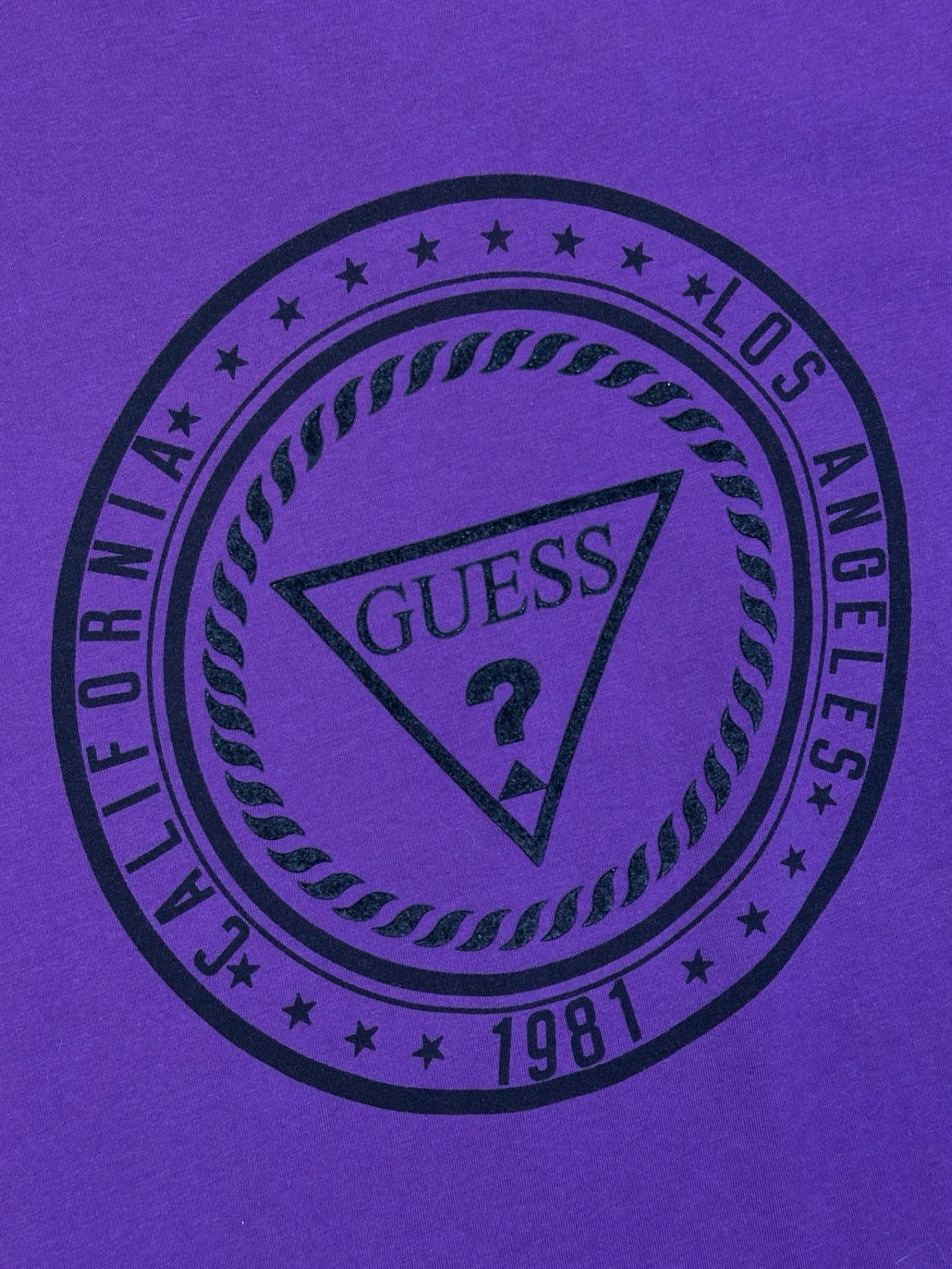 Guess fjólublár bolur M